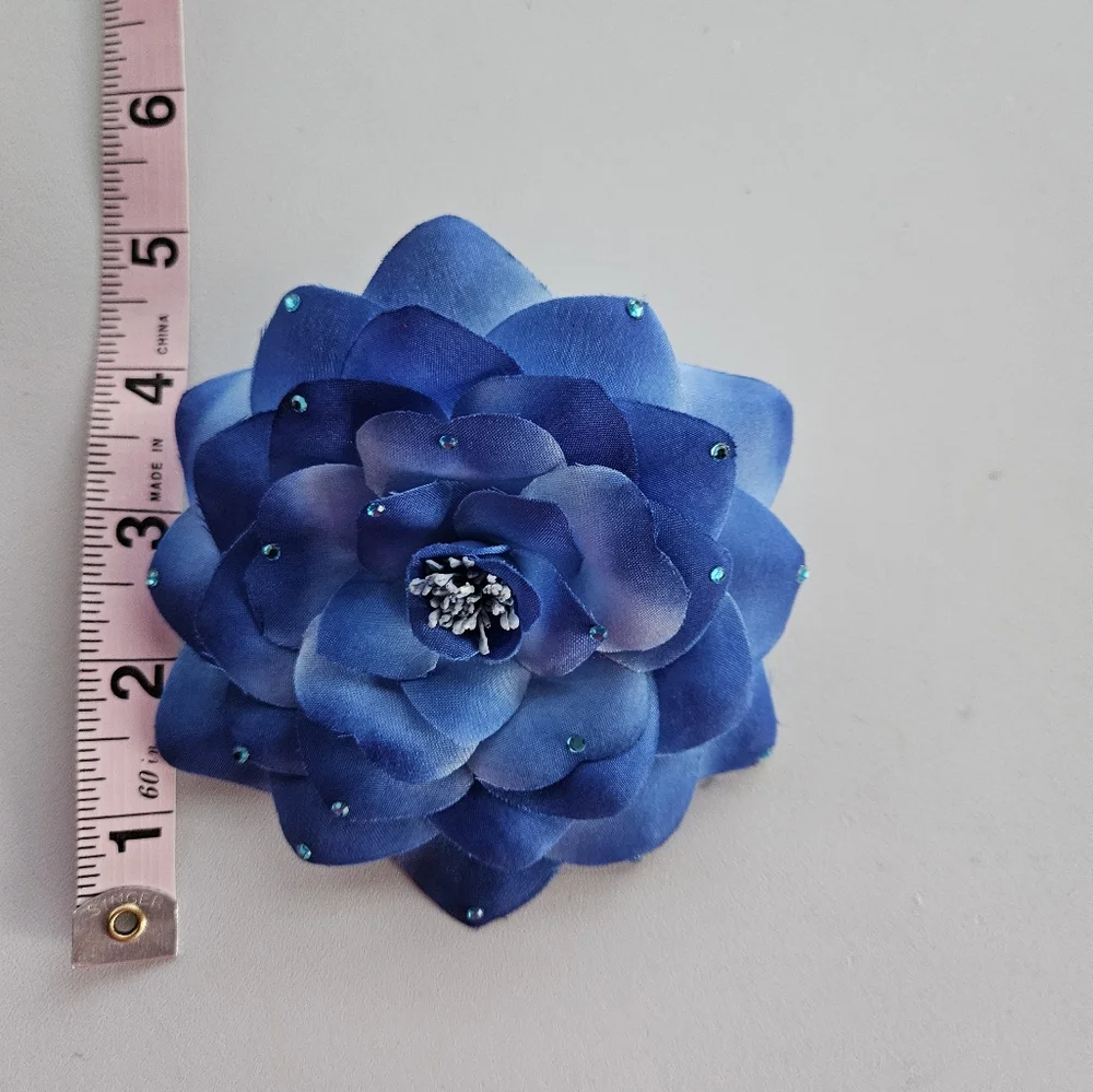 N/A ombre blue
